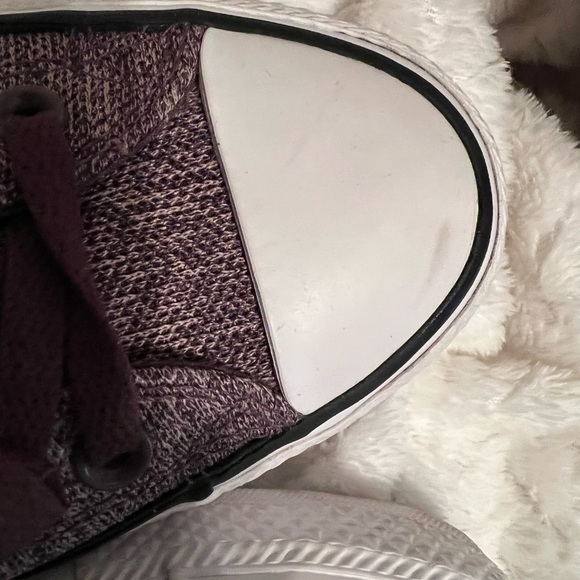 SPRING SALE! NEW LOW PRICE! Purple Tweed Converse Sneakers 👟💜 - Picture 4 of 6